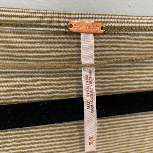 FREE PEOPLE BOHO Blouse-Medium Nude/Tan w/Shoulder Accent Womens EUC RET$108 - Picture 3 of 6